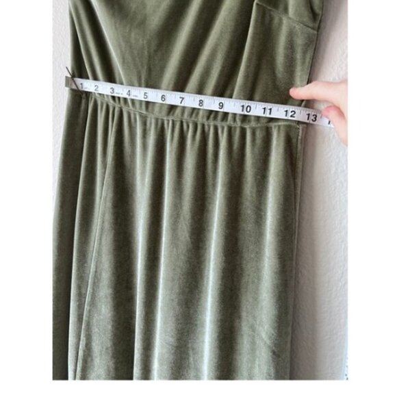 Baltic Born Sage Green One Shoulder Velvet Maxi Dress – Size Medium - Picture 7 of 9